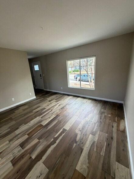 Building Photo - 2636 S Olathe Way