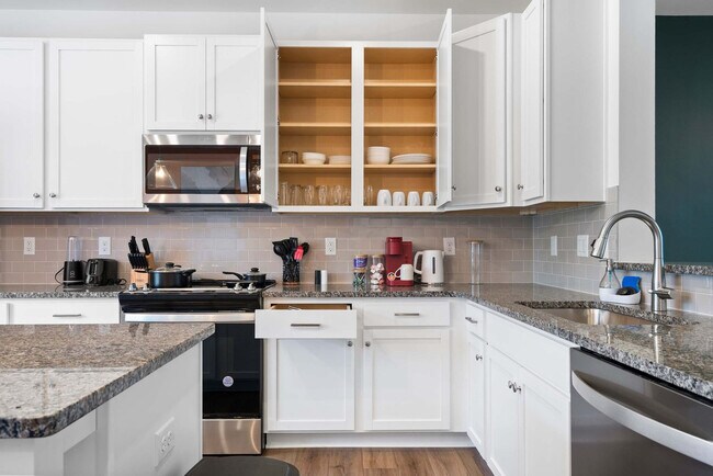 Building Photo - 4016 Bunker Dr