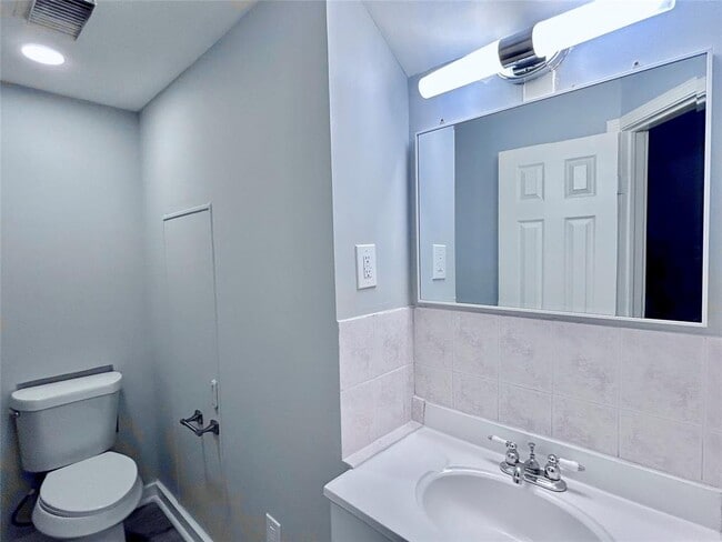 Building Photo - 8114 Brighton Pl Ct