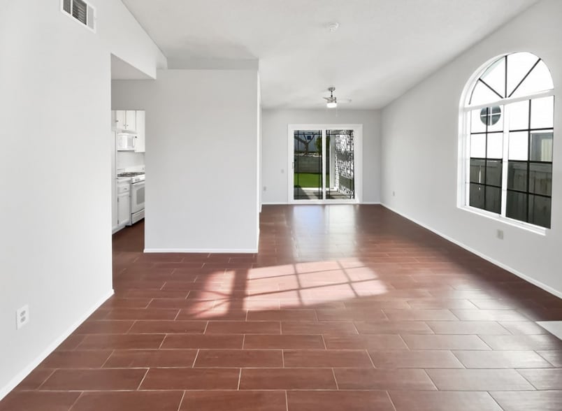 Building Photo - 12362 Highgate Ave