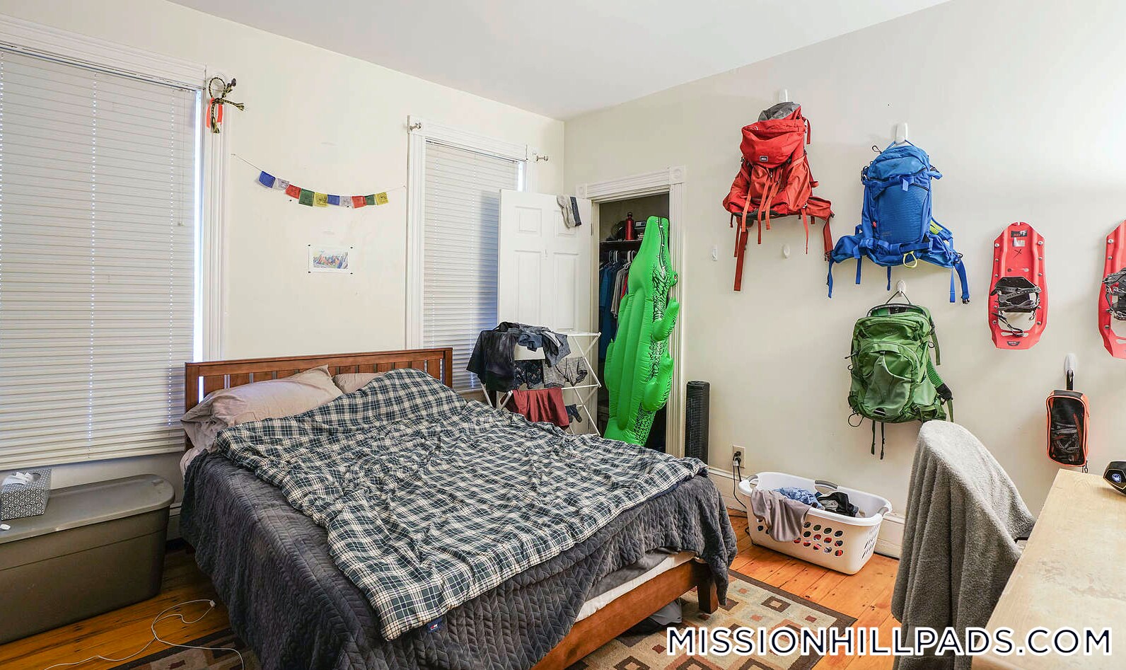 Building Photo - 13 Sachem St