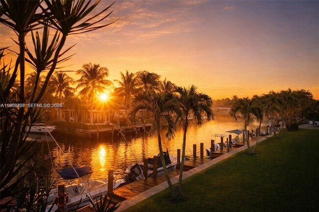 Building Photo - 301 E McNab Rd