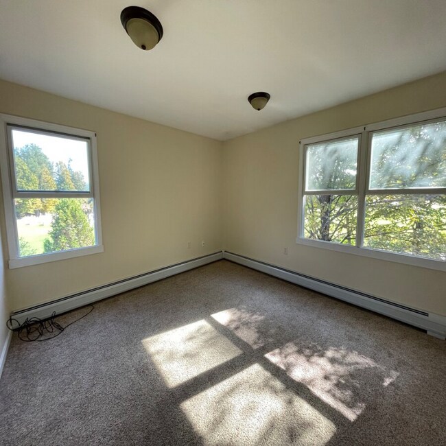 Building Photo - 91 Maple Tree Ln