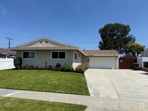 Building Photo - CYPRESS HOME  3BR 1.5BA WITH LARGE PATIO &...