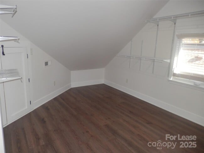 Building Photo - 1712 Washington Ave