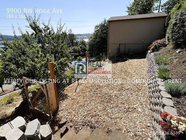 Building Photo - 9900 NW Hoge Ave