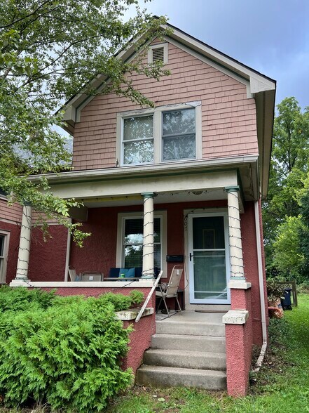 Primary Photo - 607 Fountain St