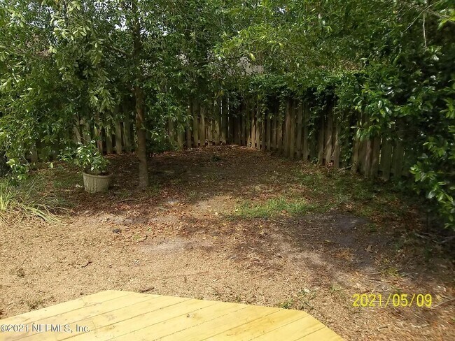 Building Photo - 8072 Kilwinning Ln