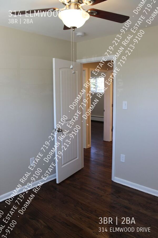 Building Photo - 314 Elmwood Dr