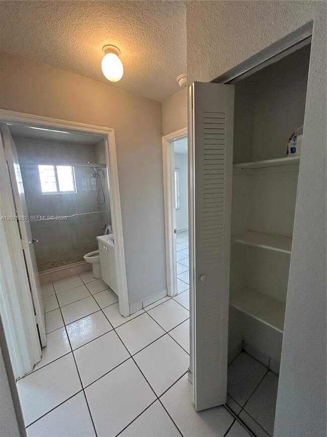 Building Photo - 2421 NW 99th Terrace