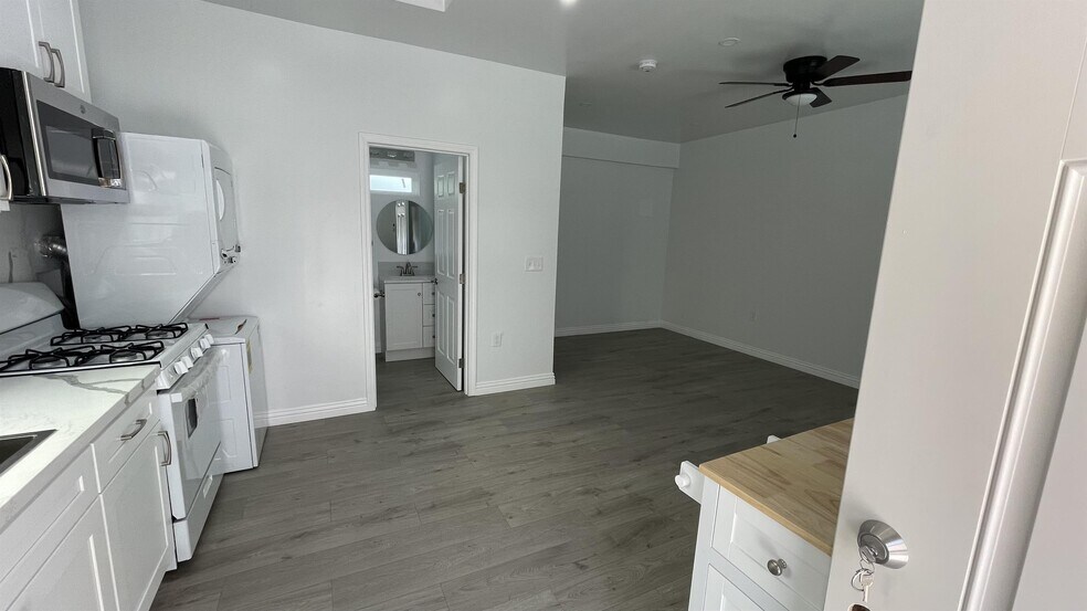 Building Photo - 4354 138th St