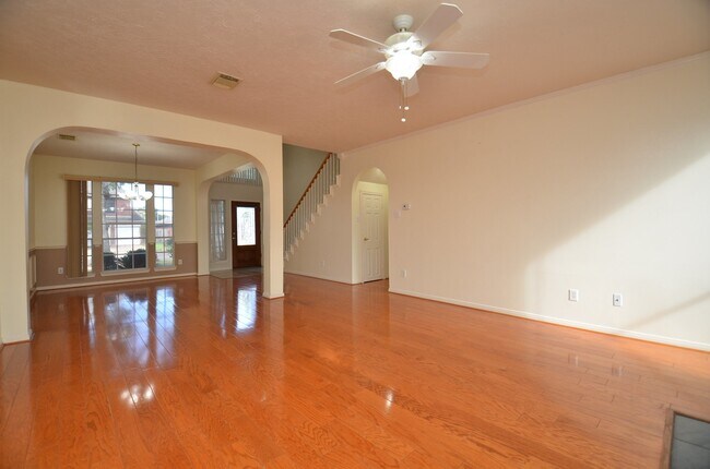 Building Photo - 8815 Barron Wood Cir E