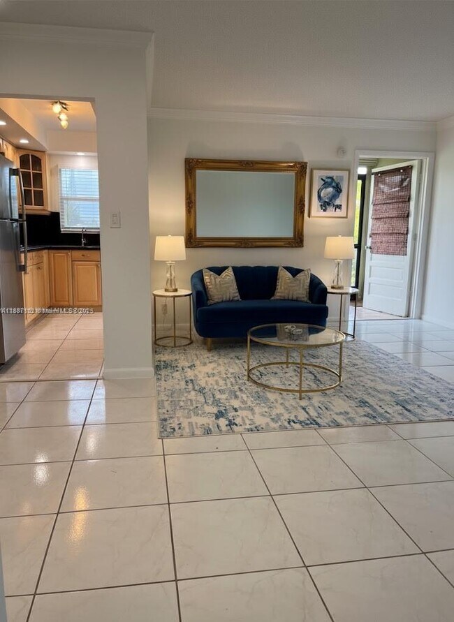 Building Photo - 1425 Arthur St