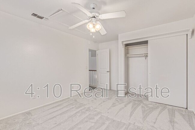 Building Photo - 1531 E Vaughn Ave