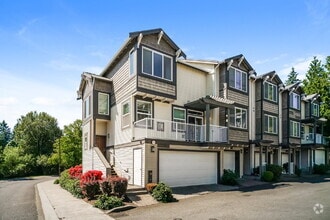 Building Photo - Charming Townhome Condo 3 Bedrooms / 2.5 B...