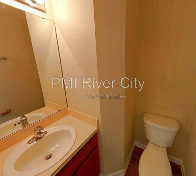 Building Photo - 1740 Biscayne Bay Cir
