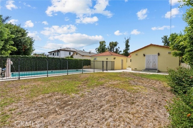 Building Photo - 5110 Petit Ave