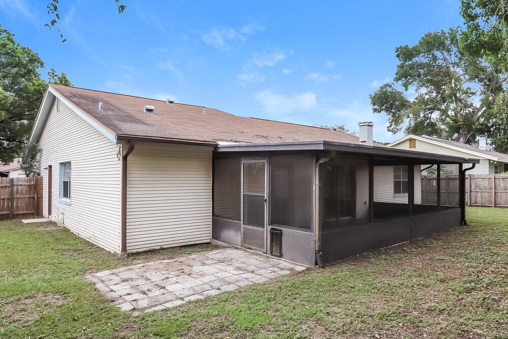 Building Photo - 110 Field Ln