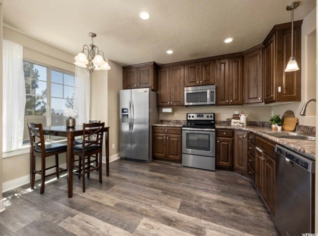 Building Photo - 2071 W 1100 N