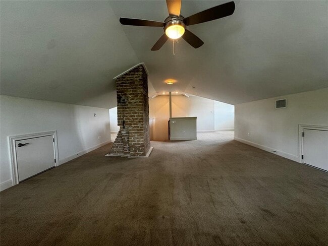 Building Photo - 1216 W 22nd St