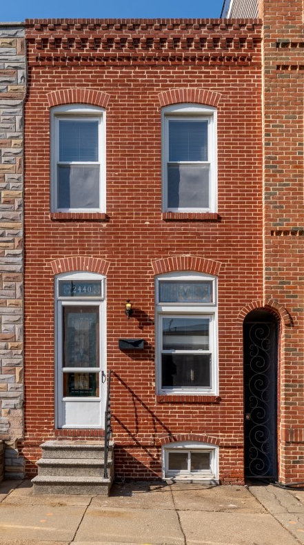 Building Photo - 2440 Fleet St