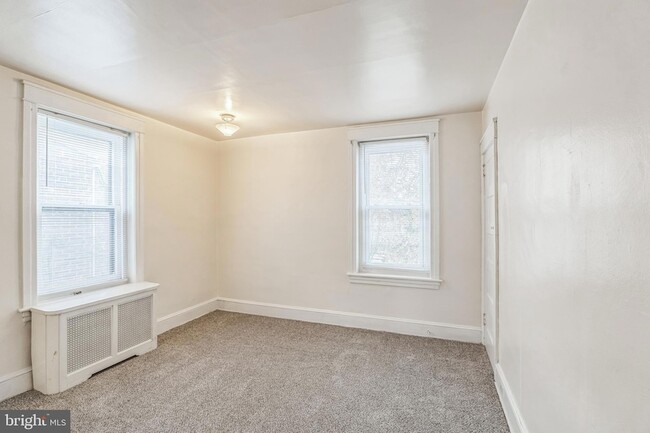 Building Photo - 415 Rector St