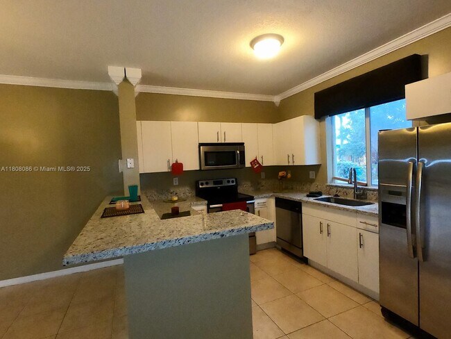 Primary Photo - 20423 NW 15th Ave