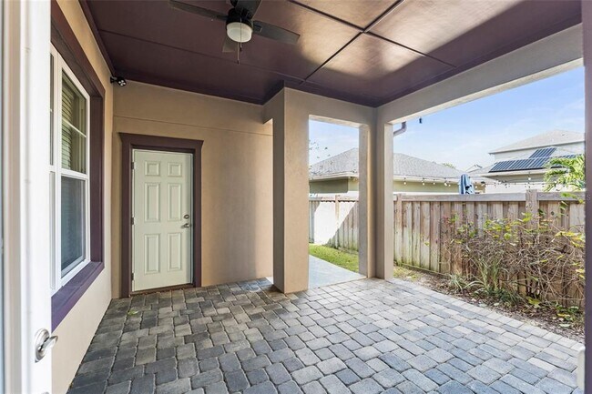 Building Photo - 13833 Behring Ave