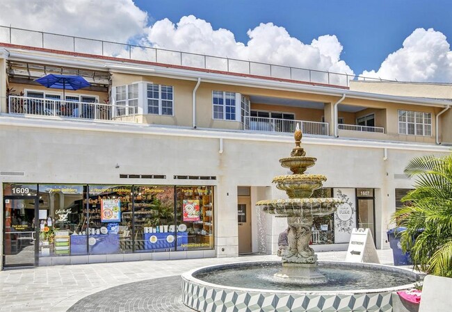 Building Photo - 903 S Bruce St