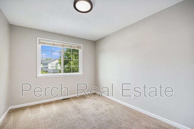 Building Photo - 14020 W Amherst Ave