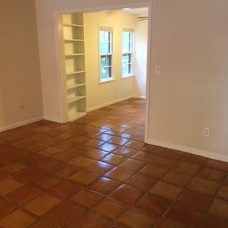 Building Photo - 149 Lablanc Way NW