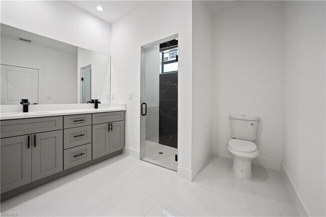 Building Photo - 2458 NW 9th Terrace