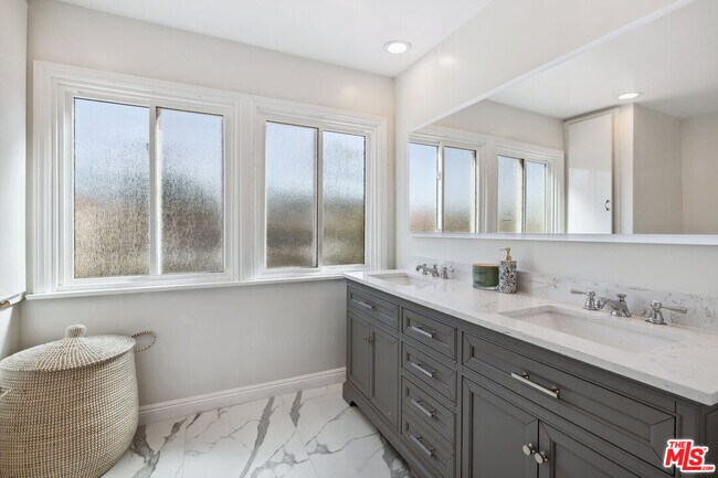 Building Photo - 4415 Dulcinea Ct