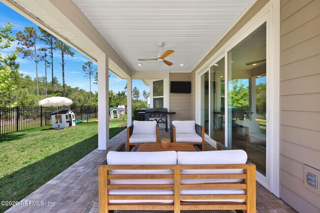 Building Photo - 202 Sutton Dr