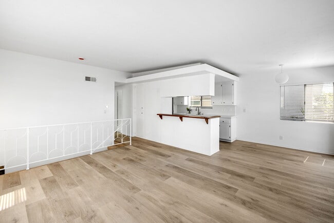 Upstairs living space - 464 28th St