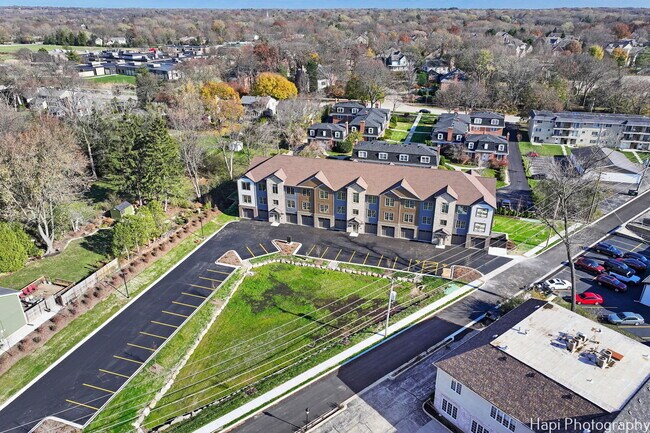 Building Photo - 319 S Glendale Ave