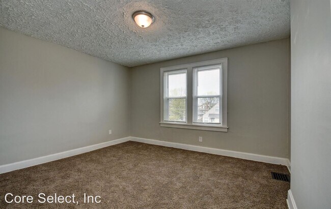 Building Photo - 693-695 Frebis Ave