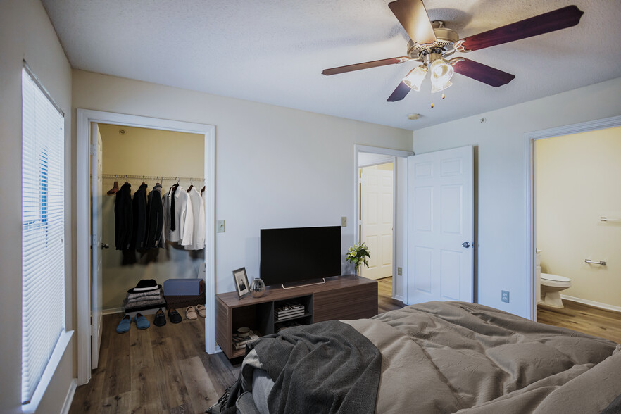 Building Photo - Gramercy East Apartments