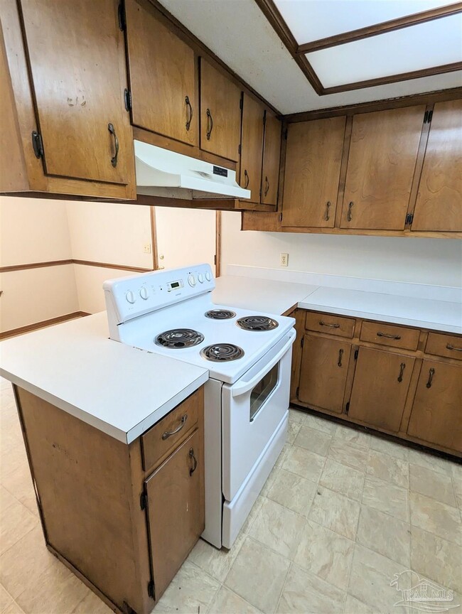 Building Photo - 6556 Bass Ln