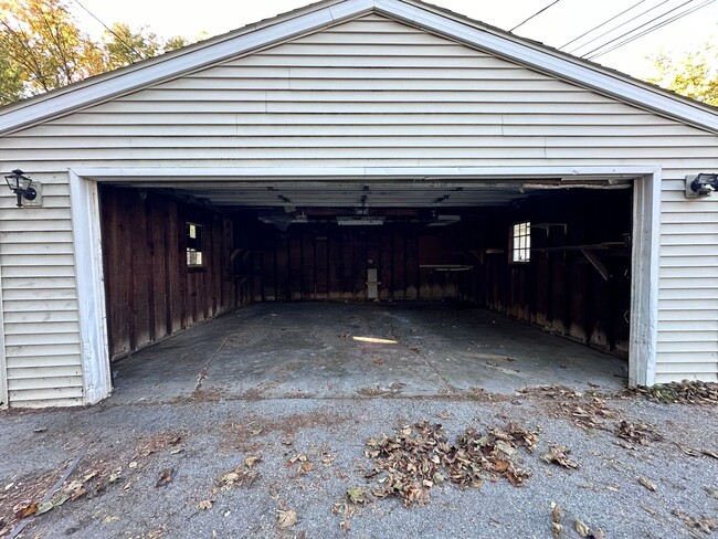 Building Photo - Taft Street Duplex