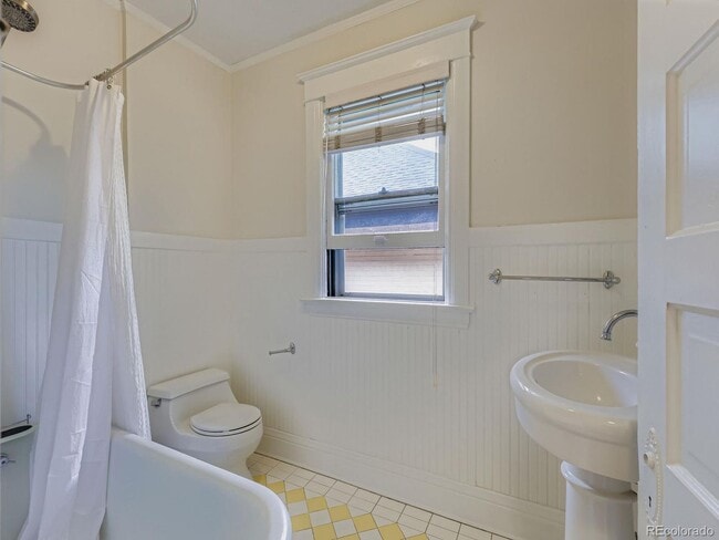 Building Photo - Charming and Historic 3 bedroom home