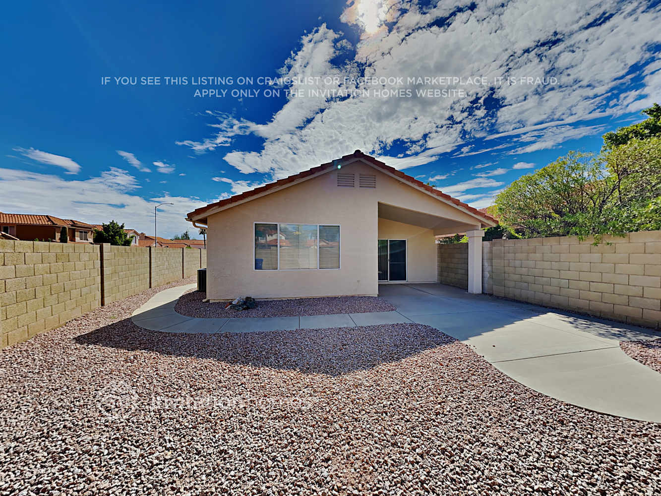 Building Photo - 1003 N Alvaro