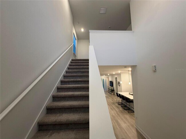 Building Photo - 2189 Sunshine Peak Dr