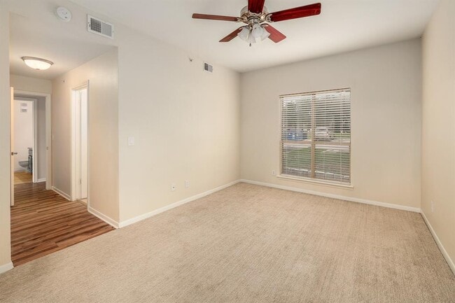 Building Photo - 6000 Shepherd Mountain Cove