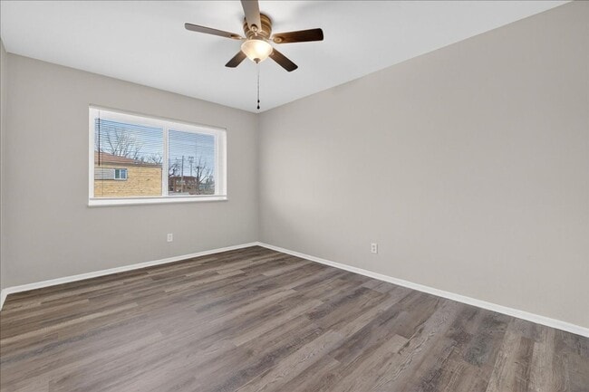 Building Photo - G-Unit