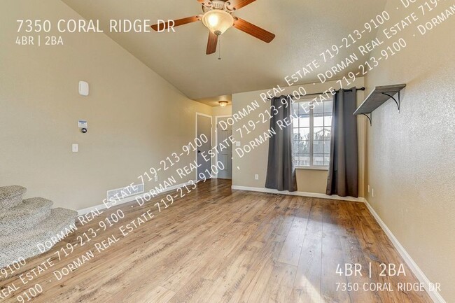 Building Photo - Updated 4bed/2bath home with Central AC & ...