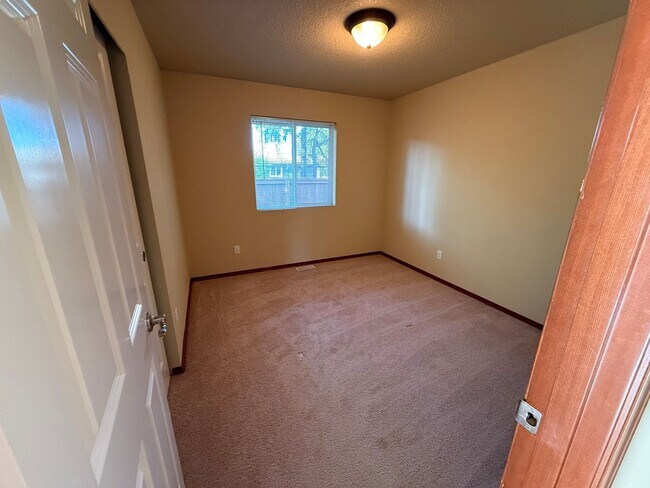 Building Photo - Cozy 3Bd Ranch in Vancouver!