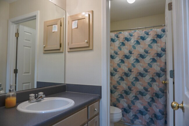 Building Photo - 5128 Whitehurst Ln