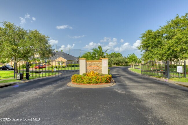 Building Photo - 843 Remington Green Dr SE