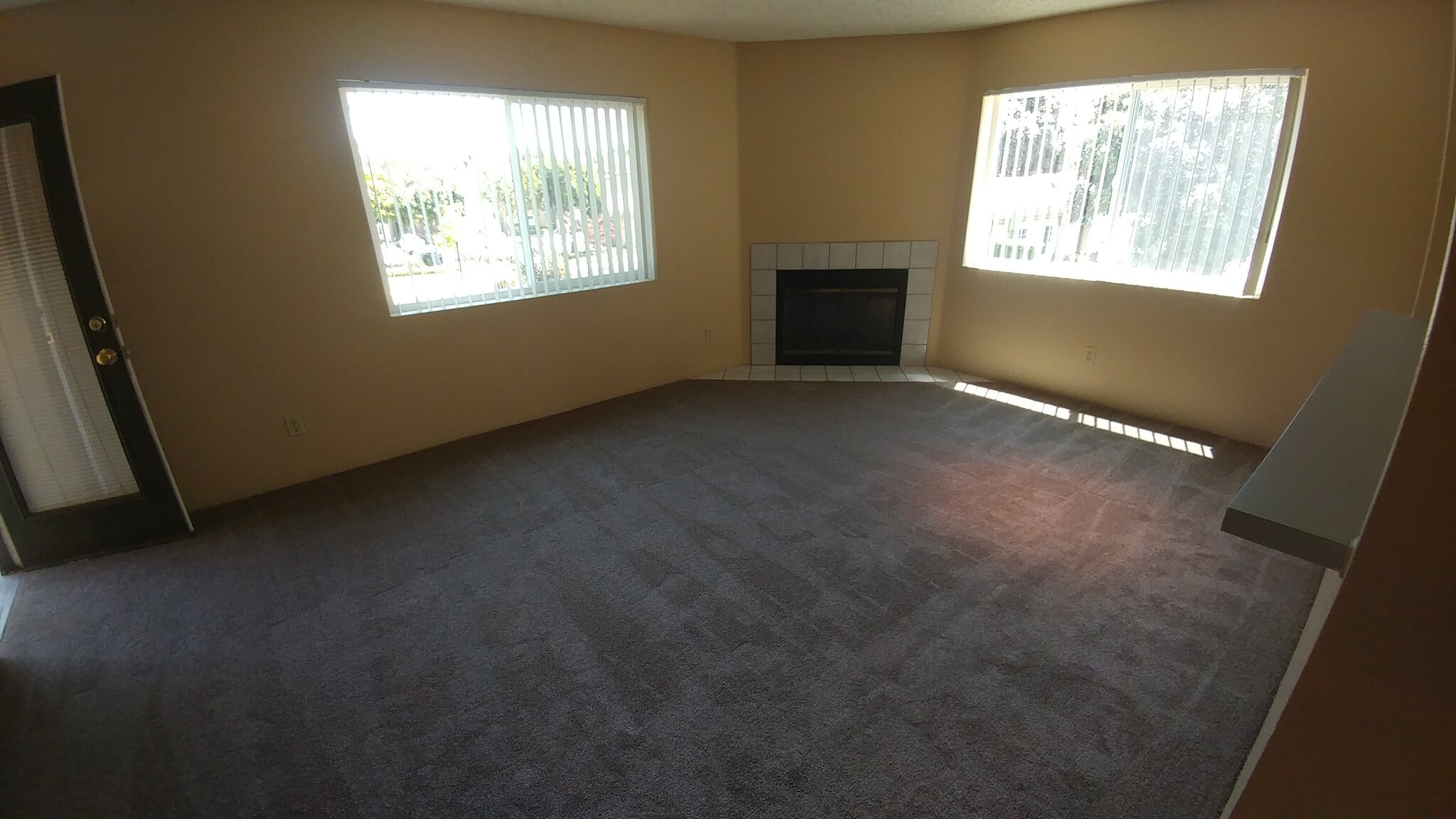 Building Photo - 7425 Charmant Dr